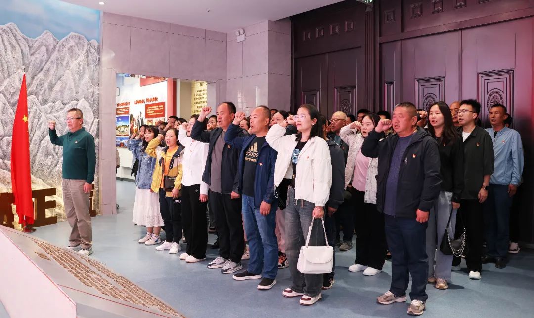 公司党委发展庆“七一”系列活动