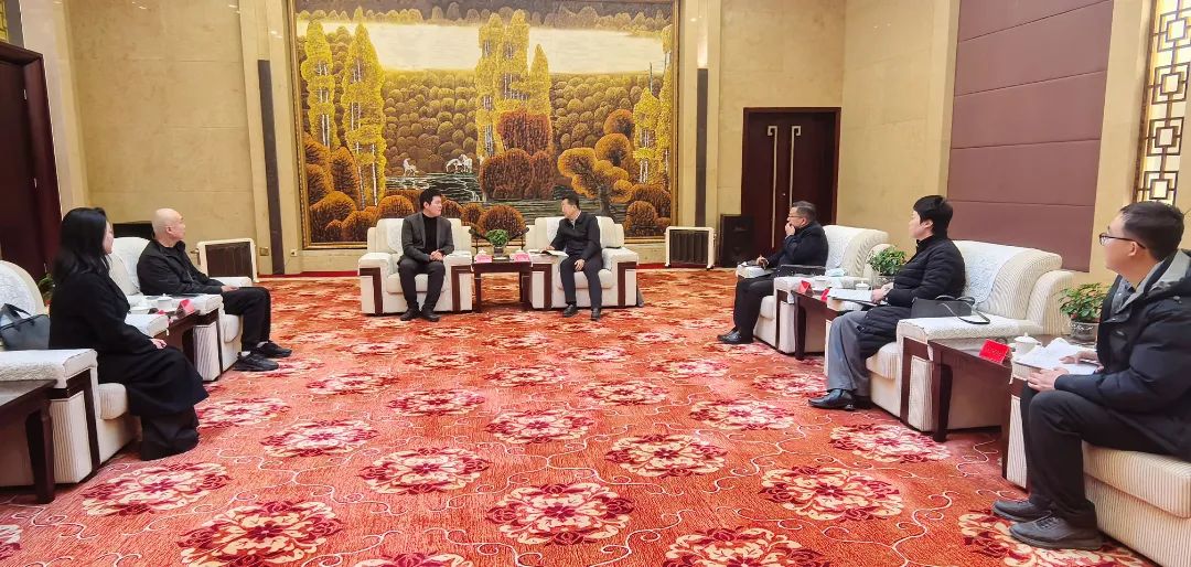 韦德官方网站矿业有关辅导造访格尔木市委市当局